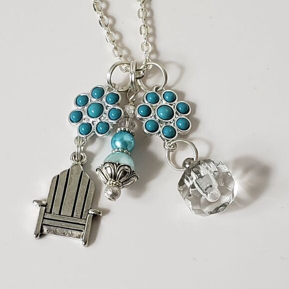 ARTISAN Adirondack Chair Essential Oil Necklace - Picture 4 of 6